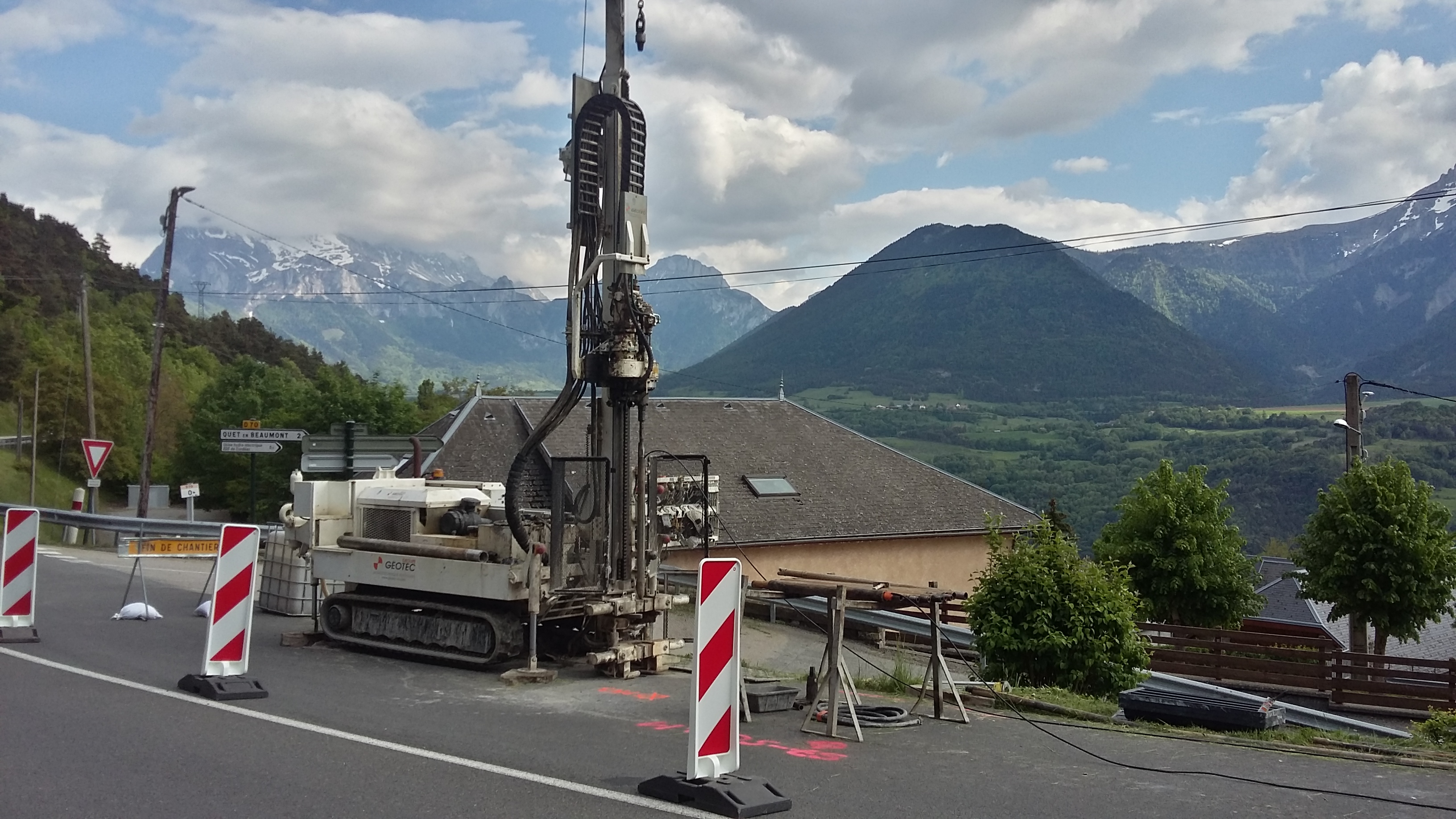 Géotec-sondeuse-chantier-route