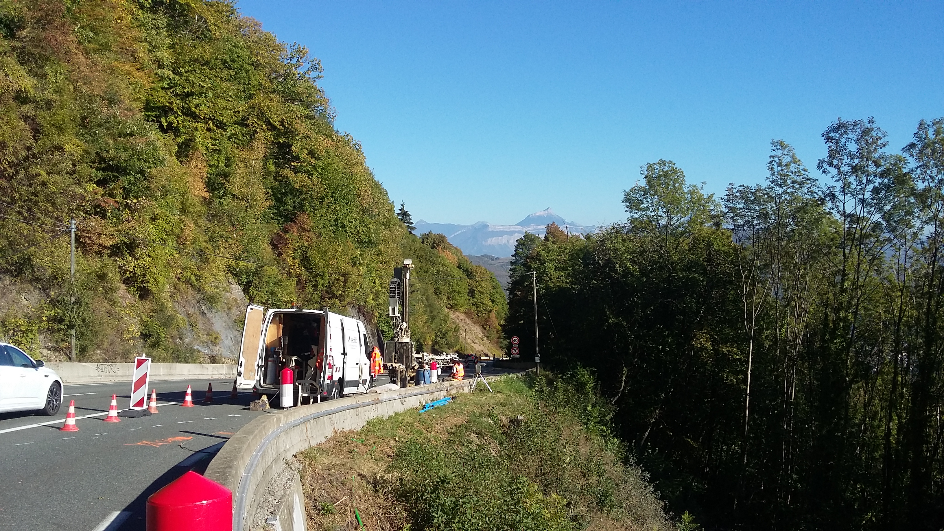 camion-géotec-route
