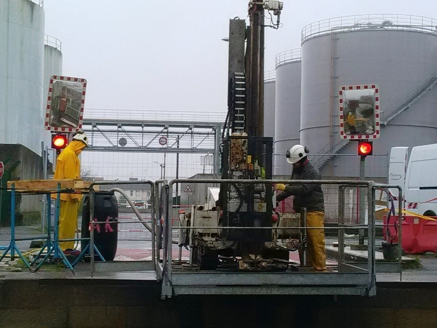 Sondeuse en action sur le pont
