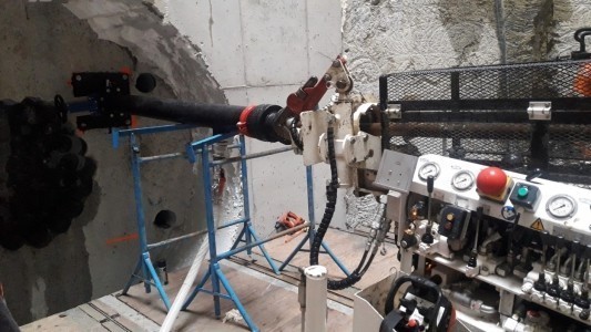 Sondeuse à l'entrée du microtunnelier