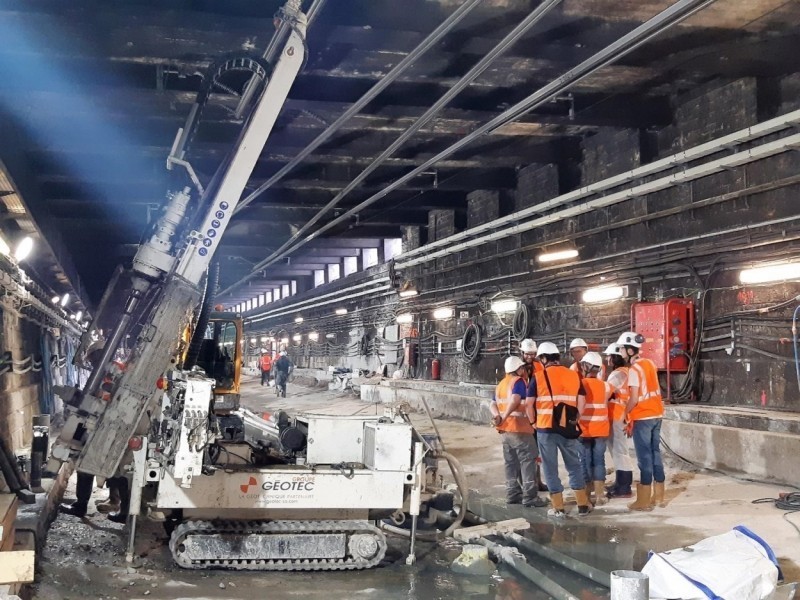 Chantier sous le pont de l'Alma