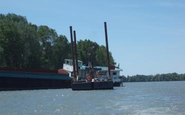 Plateforme sur l'eau