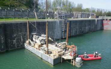 Plateforme sur l'eau