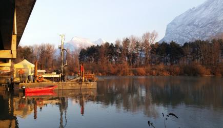 Grenoble barge sur chantier d'élargissement de l'A480