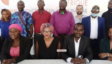 Photo de groupe ISMGB et Géotec Afrique