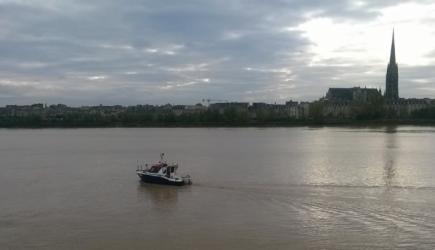 Bateau sur la Garonne